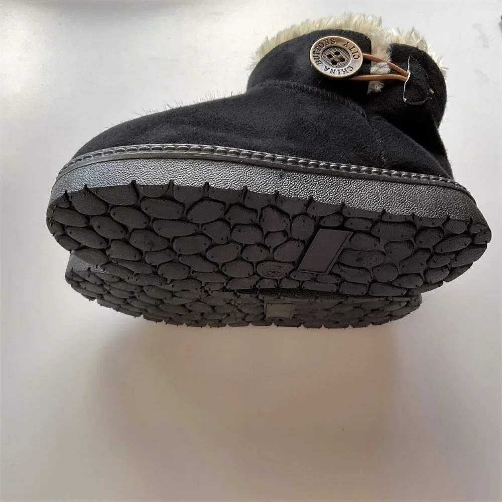 FAUX FUR BLACK BOOTS UNISEX